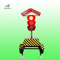 拖挂式移动红绿灯图 太阳能交通信号灯价格
