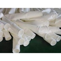 天津涤纶针刺毡除尘布袋加工厂家/正鼎环保制造易清灰涤纶针刺毡除尘布袋