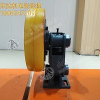 L30滚轮罐耳 立井灌道轮 罐笼导向装置