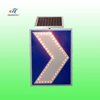 高速公路弯道诱导标志 led线性诱导标志 自发光太阳能标志牌