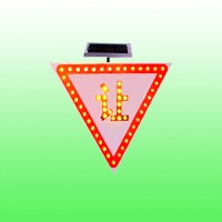 三角形减速让行标志 太阳能标志牌 led警告标志支持定制
