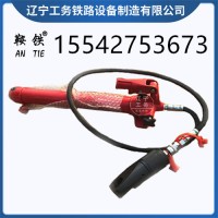 　鞍铁YLP-2液压螺母劈开器轨道用设备的日常的维护与保养