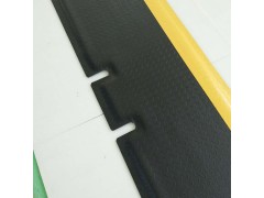 环保抗疲劳脚垫,卡优车间防疲劳垫 耐用双层抗疲劳垫工厂,龙之净环保防静电胶皮,防疲劳脚垫