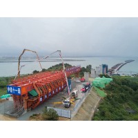 广东韶关移动模架衬砌混凝土一次性浇筑施工技术