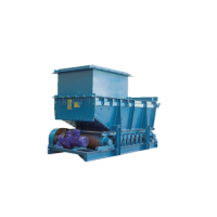 GLD800/5.5/B变频电机甲带式给煤机