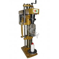 甘肃科胜自动急支糖浆旋盖机