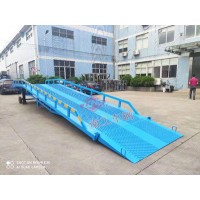10吨重型移动式登车桥 可牵引