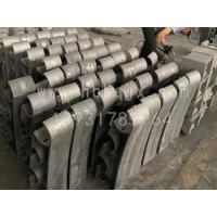 重庆铸钢防撞护栏支架定做~河北泊泉机械定做铸钢防撞护栏支架
