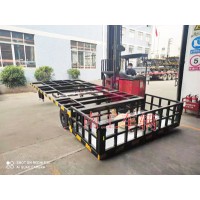 4吨平板拖车带小框架铝花纹板
