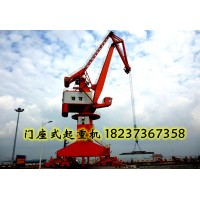 60 吨门座式起重机在空载与满载工况下，平衡系统的受力有何差异