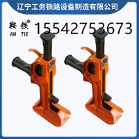 　鞍铁Y63-01齿条式起道机高铁施工器材施工的现场