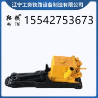 　鞍铁YB-200液压起拨道器高铁施工器材研制