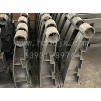 天津铸铁防撞桥梁支架定做厂家/河北泊泉机械供应铸铁护栏支架