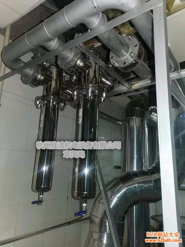 同。负压过滤器 (12)