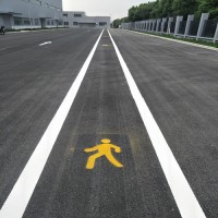 苏州临湖镇道路标线漆施工：车道黄白线、车道交通划线